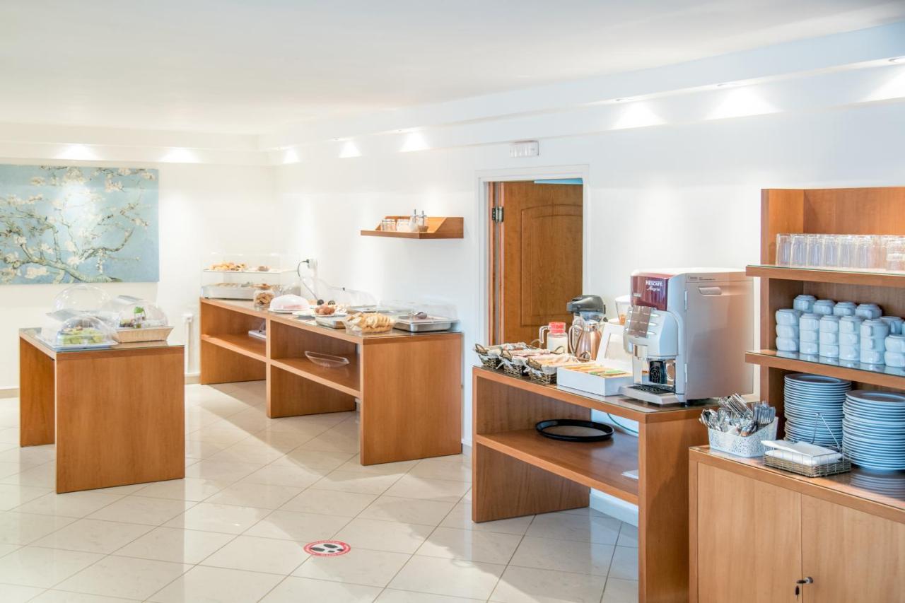 Hiona Holiday Hotel Палекастрон Екстериор снимка