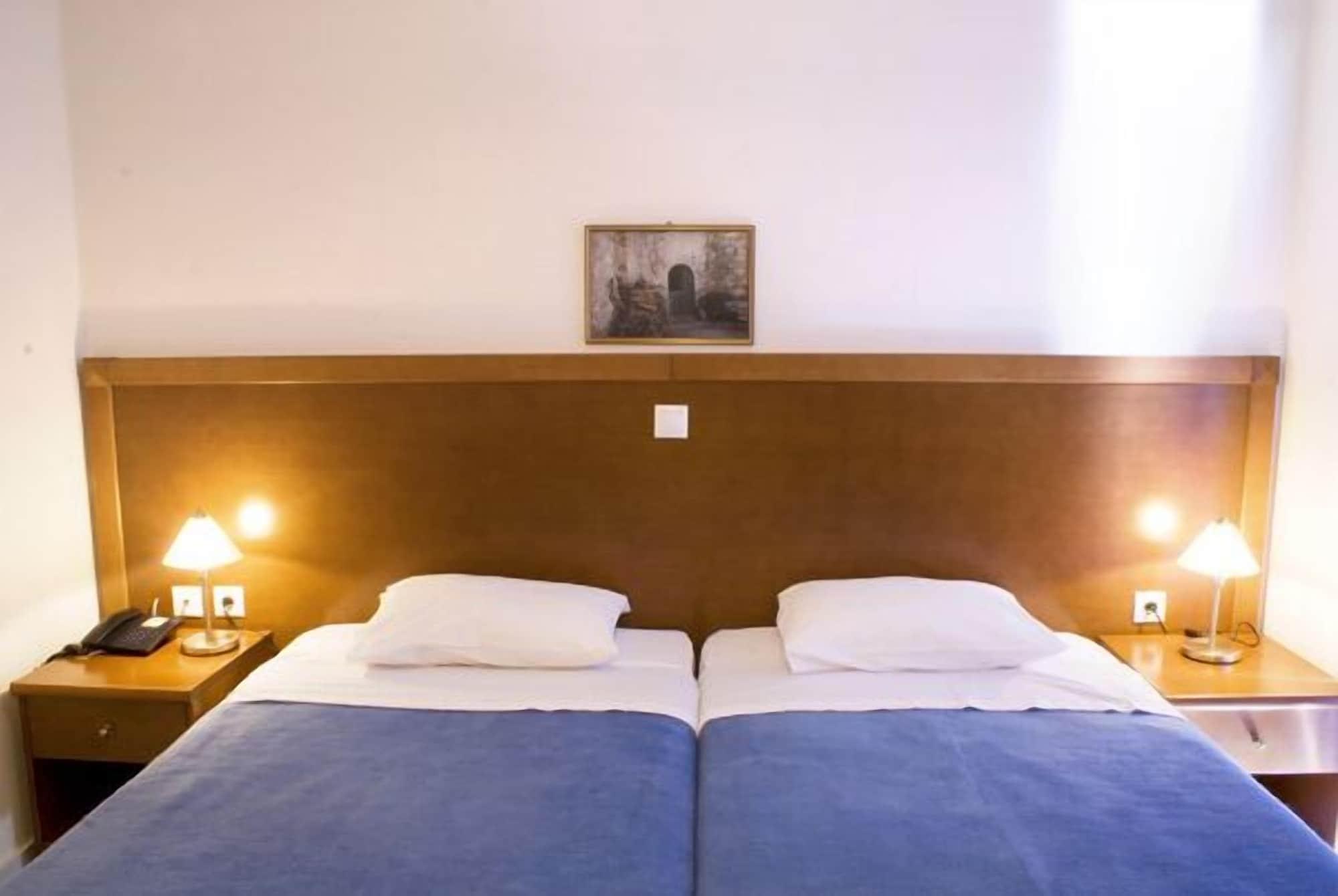 Hiona Holiday Hotel Палекастрон Екстериор снимка